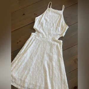 Elegant White Floral Lace Dress w/Side Cutouts